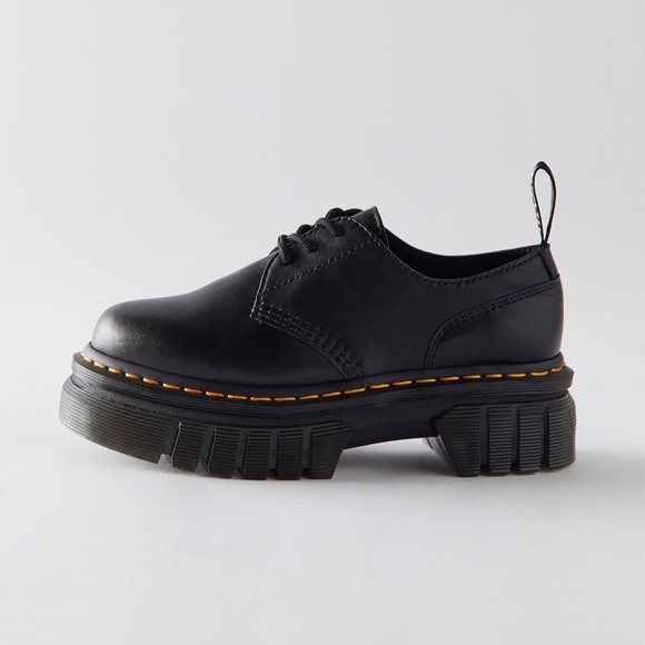 Dr. Martens Audrick Leather Platform Oxford - Picture 2 of 4